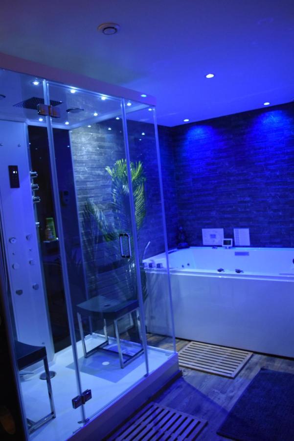 Spa Privatif Love Room, Le Hammam Et Bulles, Chez Nuits Chartraines Chartres Eksteriør bilde