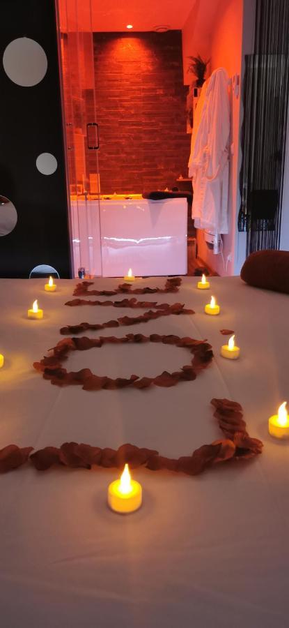 Spa Privatif Love Room, Le Hammam Et Bulles, Chez Nuits Chartraines Chartres Eksteriør bilde