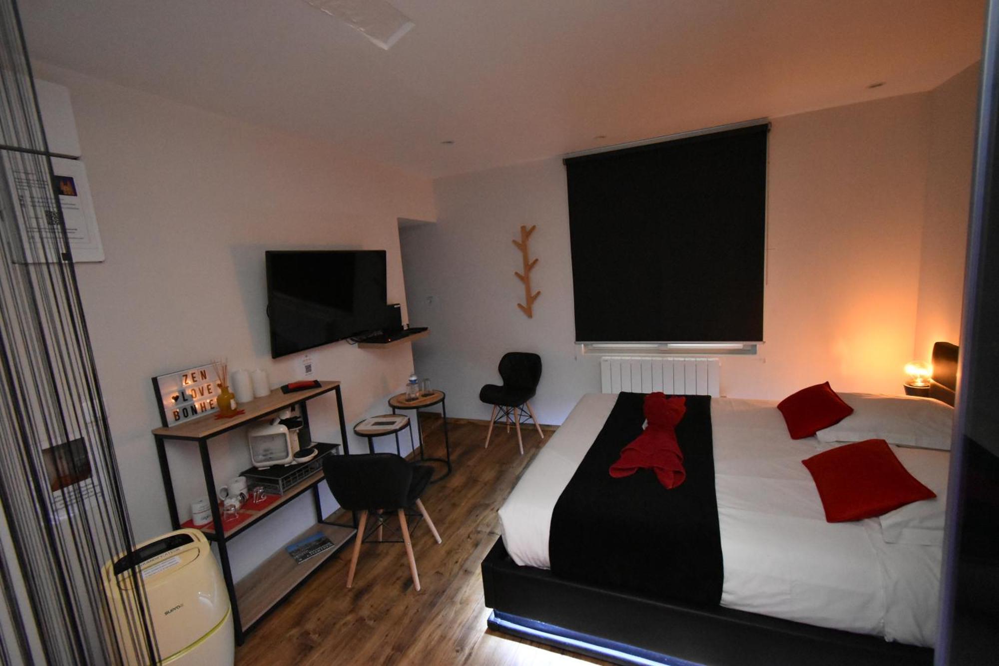 Spa Privatif Love Room, Le Hammam Et Bulles, Chez Nuits Chartraines Chartres Eksteriør bilde